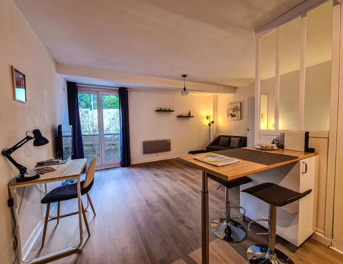 Apartment Grand Neuf Parking Privatif 3 Minutes Gare Au Calme Poitiers